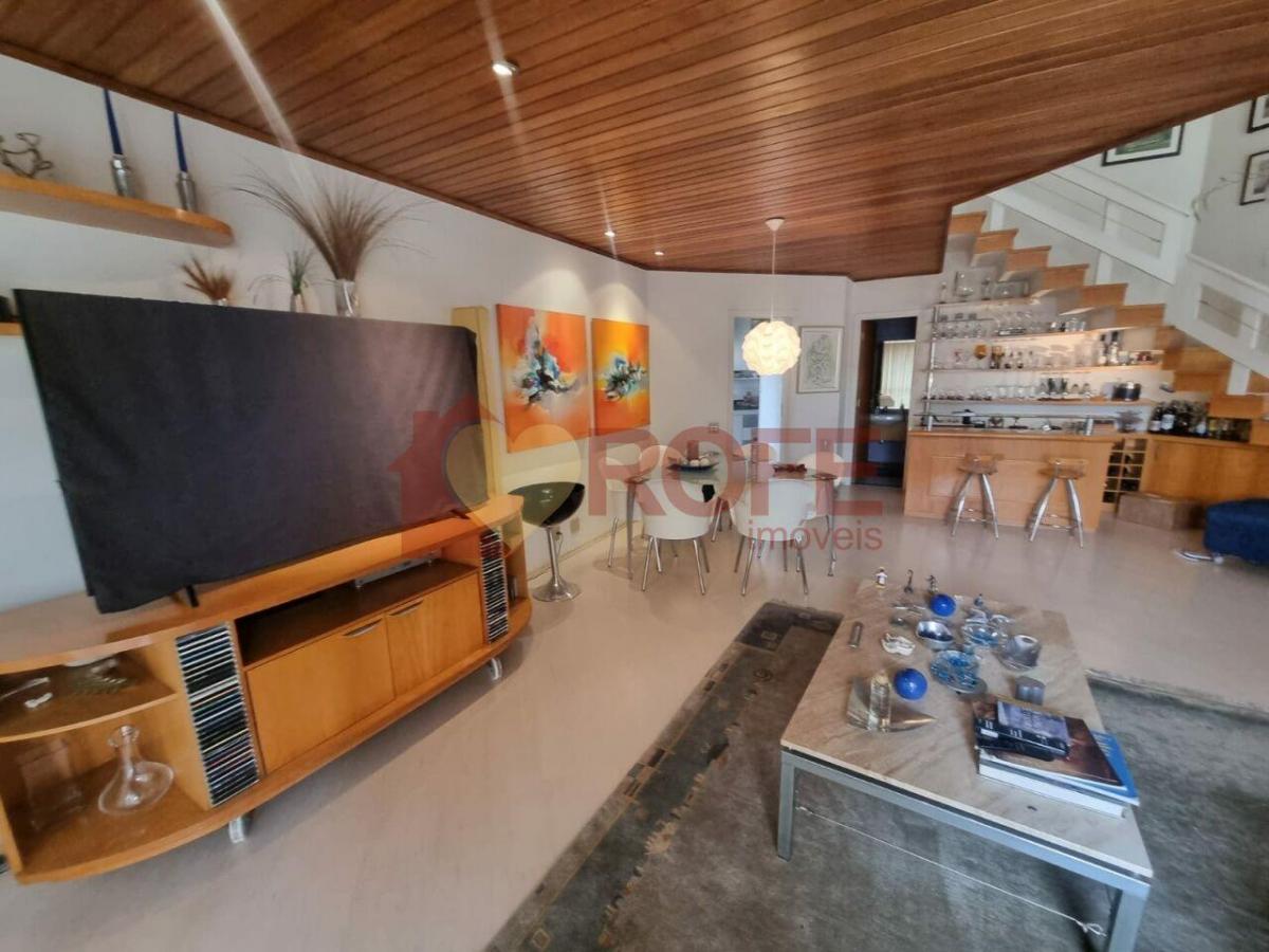 Apartamento duplex, 3 dormitórios, 3 vagas de garagem, venda ou locação, Campo Belo