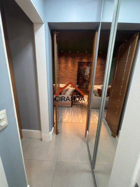 Apartamento à venda – em Cerqueira César