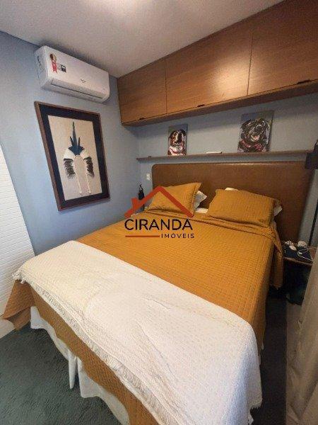 Apartamento à venda – em Cerqueira César