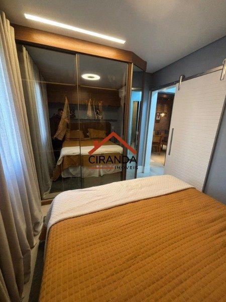 Apartamento à venda – em Cerqueira César