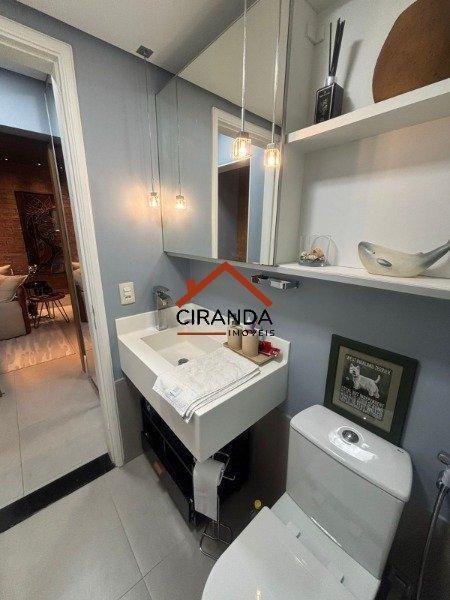 Apartamento à venda – em Cerqueira César