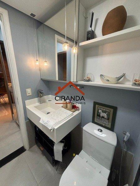 Apartamento à venda – em Cerqueira César