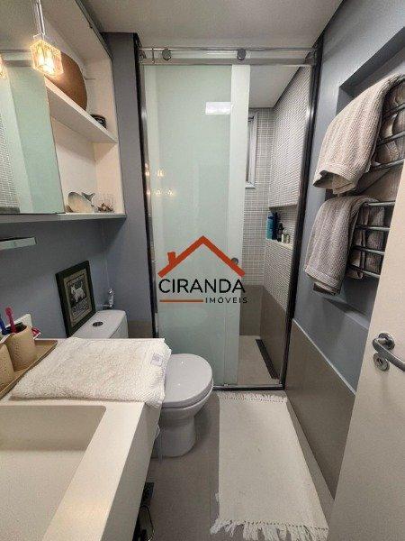 Apartamento à venda – em Cerqueira César