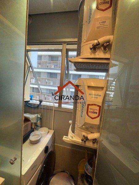 Apartamento à venda – em Cerqueira César