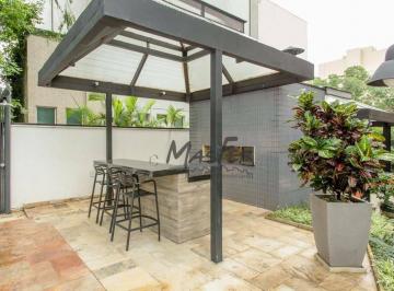 Lindo Duplex, impecavel e semi mobiliado.