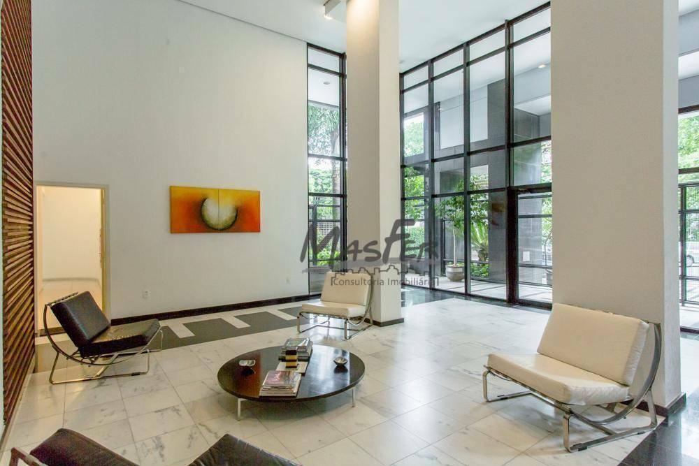 Lindo Duplex, impecavel e semi mobiliado.