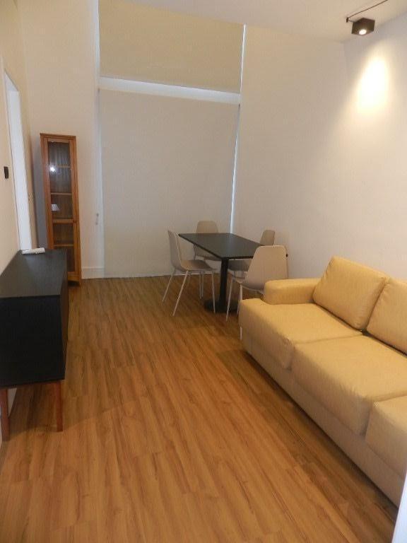Lindo Duplex, impecavel e semi mobiliado.