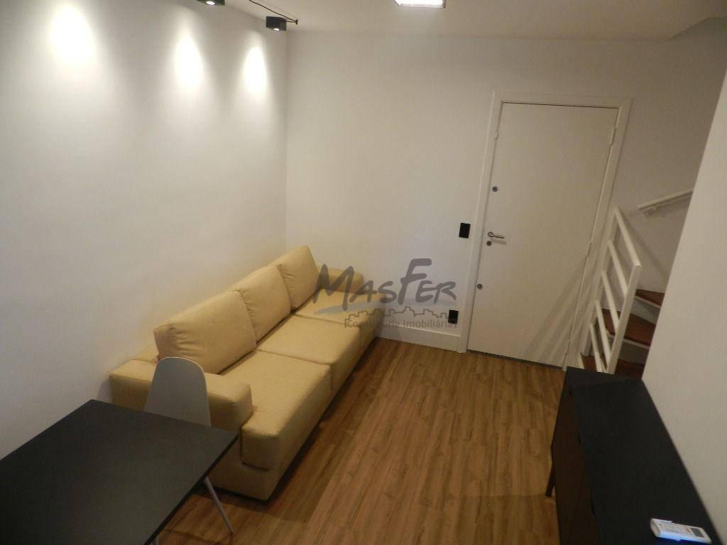 Lindo Duplex, impecavel e semi mobiliado.