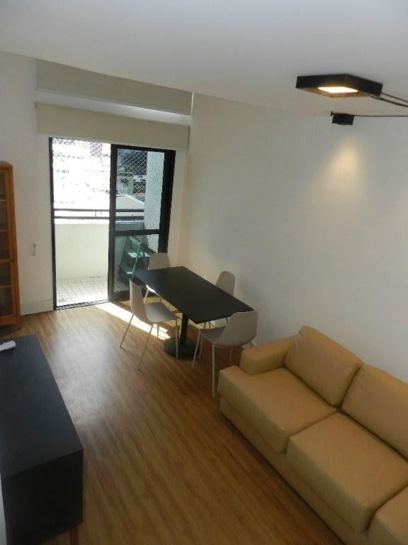 Lindo Duplex, impecavel e semi mobiliado.