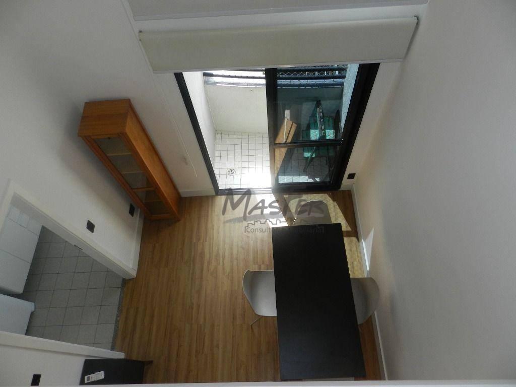 Lindo Duplex, impecavel e semi mobiliado.