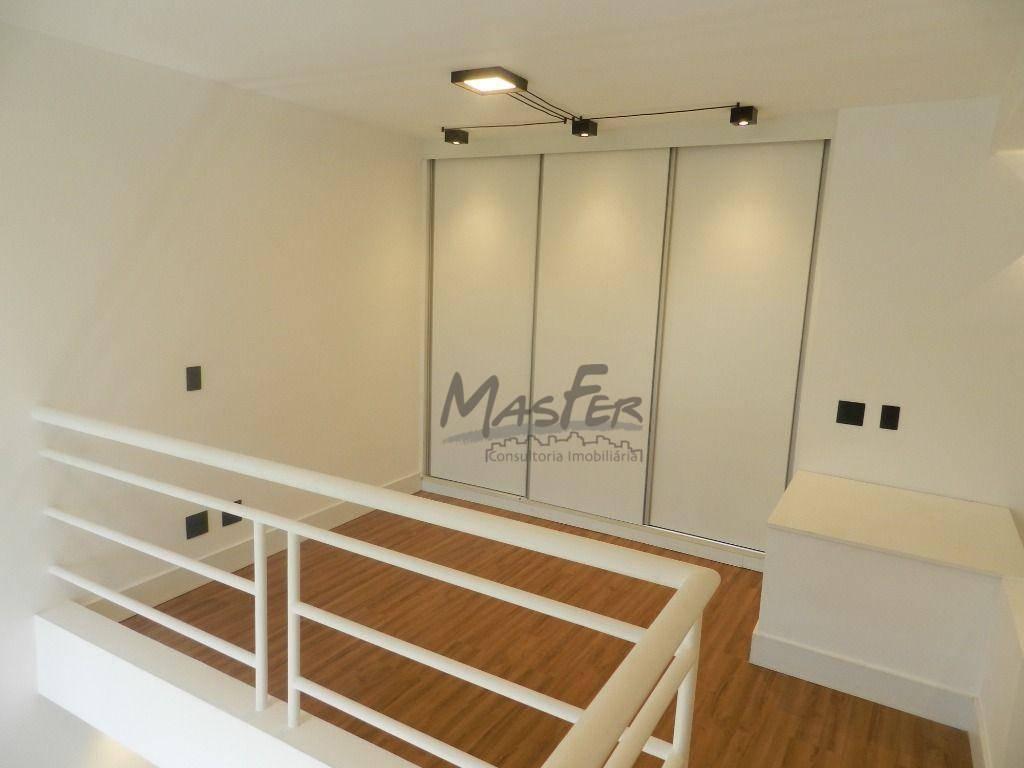 Lindo Duplex, impecavel e semi mobiliado.