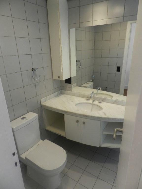 Lindo Duplex, impecavel e semi mobiliado.