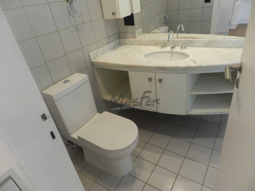 Lindo Duplex, impecavel e semi mobiliado.