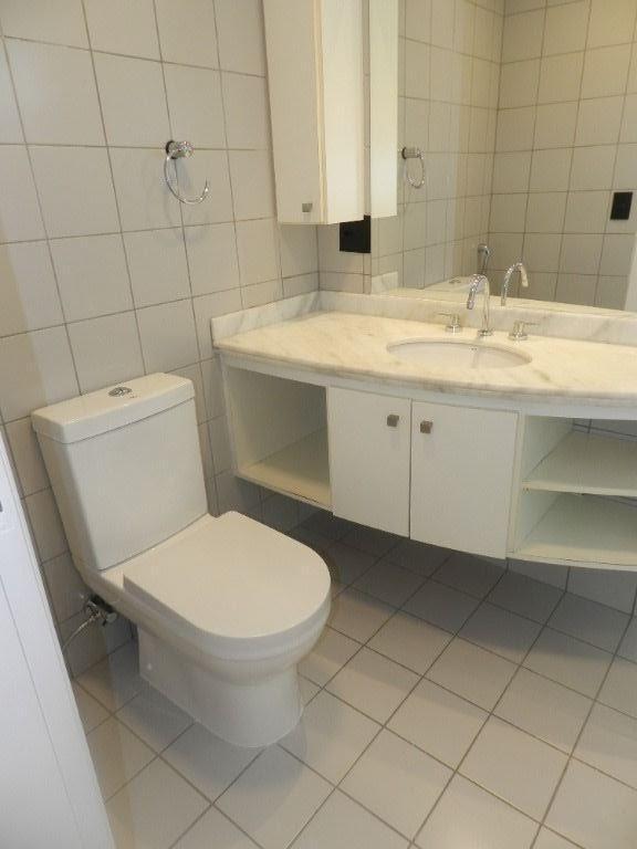 Lindo Duplex, impecavel e semi mobiliado.