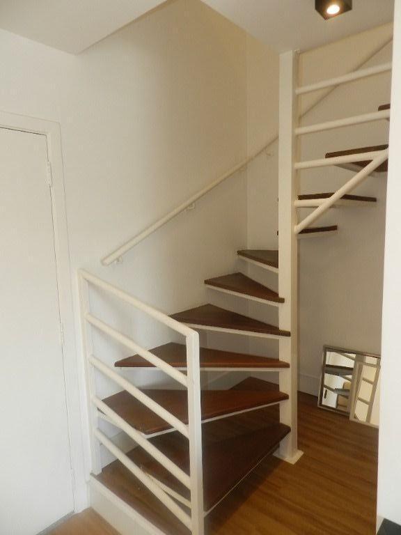Lindo Duplex, impecavel e semi mobiliado.
