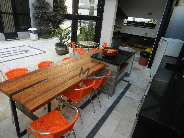 Lindo Duplex, impecavel e semi mobiliado.