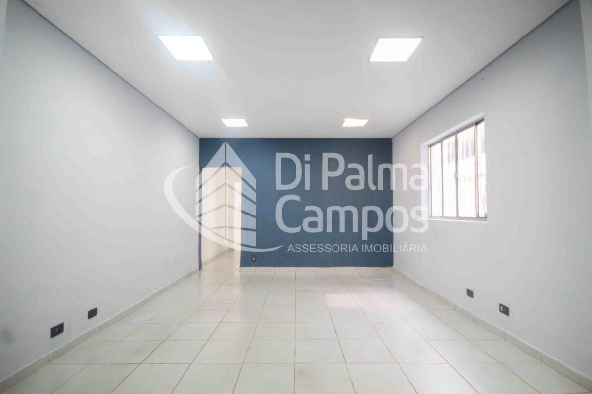 Prédio comercial com 385m² salão principal 90m² para alugar com 8 salas e 3 banheiros no Ipiranga