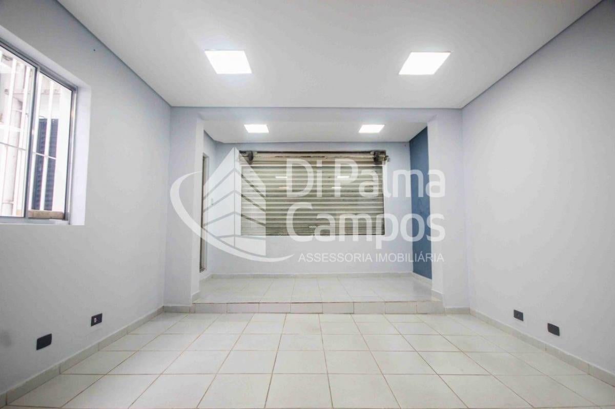 Prédio comercial com 385m² salão principal 90m² para alugar com 8 salas e 3 banheiros no Ipiranga