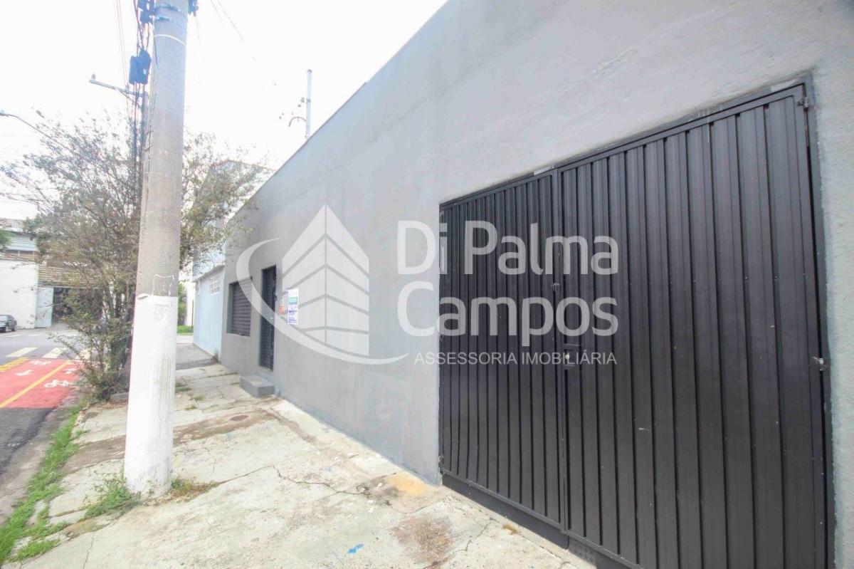 Prédio comercial com 385m² salão principal 90m² para alugar com 8 salas e 3 banheiros no Ipiranga