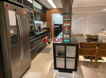 Flat com ótimo preço no bairro Pinheiros. Confira!