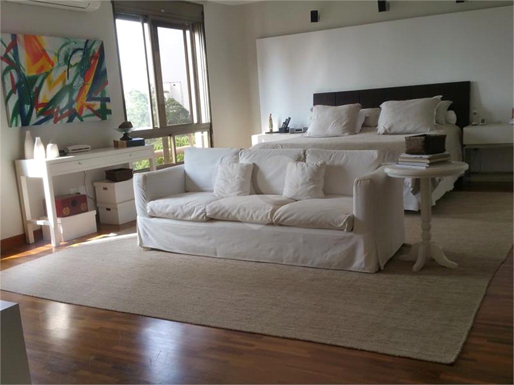 Apartamento com 4 quartos à venda em Vila Suzana – SP