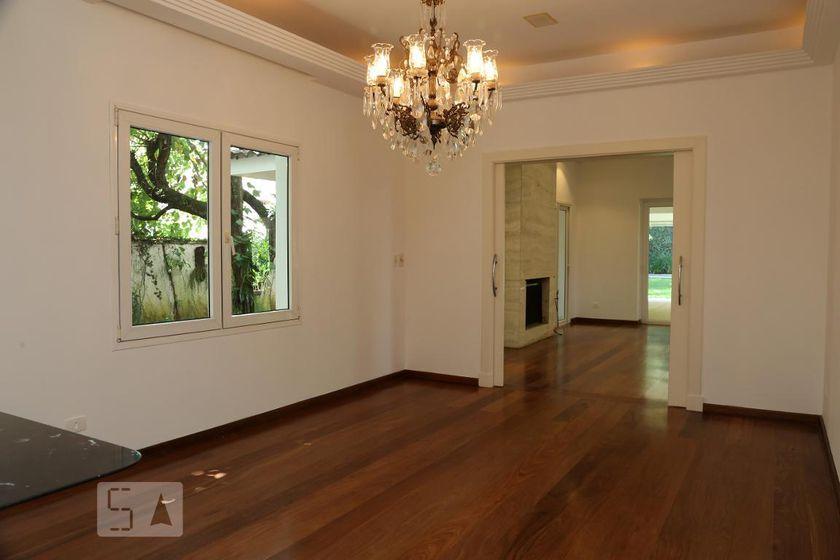 Casa à Venda – Jardim Taboão, 4 Quartos, 670 m² – São Paulo