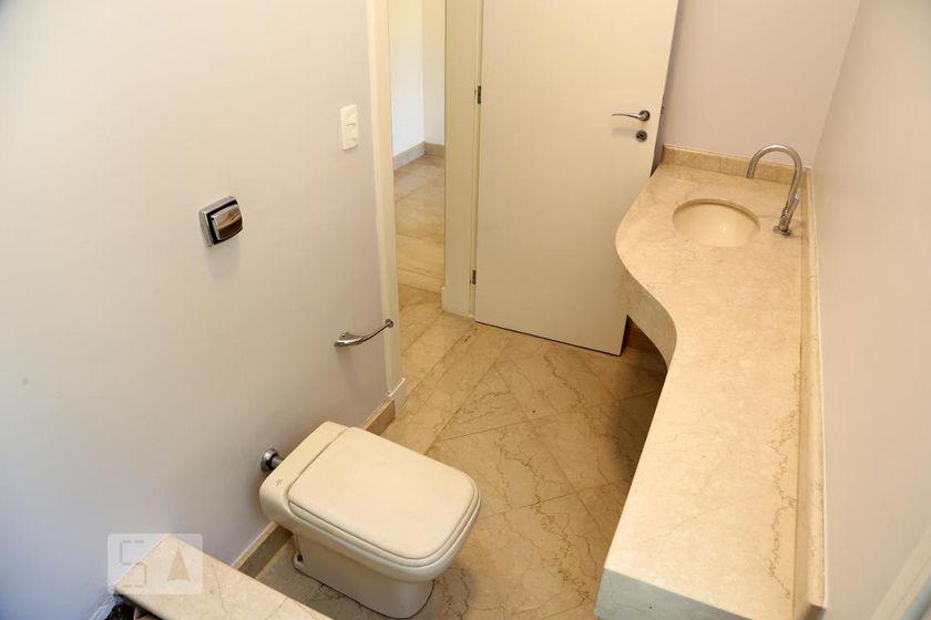 Casa à Venda – Jardim Taboão, 4 Quartos, 670 m² – São Paulo