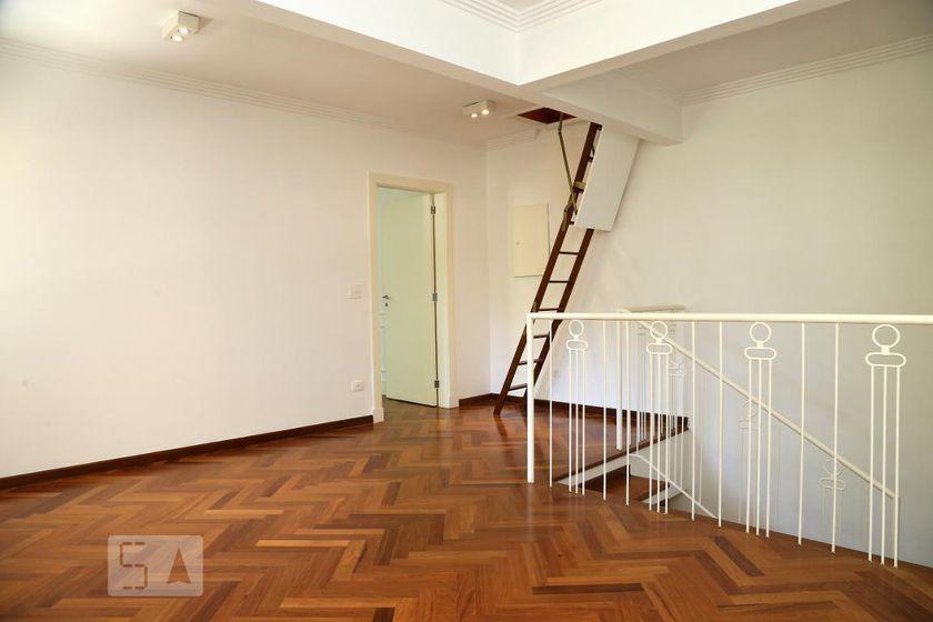 Casa à Venda – Jardim Taboão, 4 Quartos, 670 m² – São Paulo