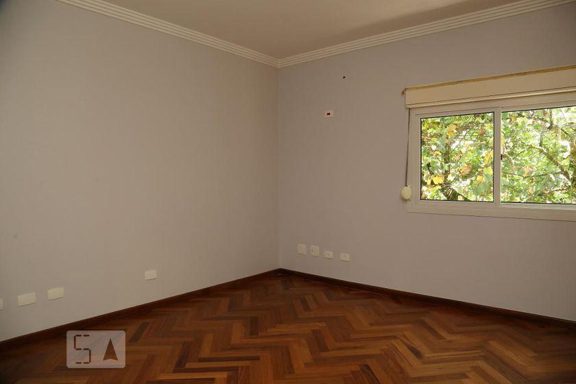 Casa à Venda – Jardim Taboão, 4 Quartos, 670 m² – São Paulo