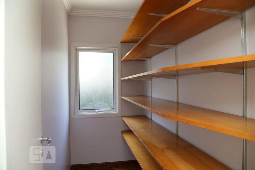 Casa à Venda – Jardim Taboão, 4 Quartos, 670 m² – São Paulo