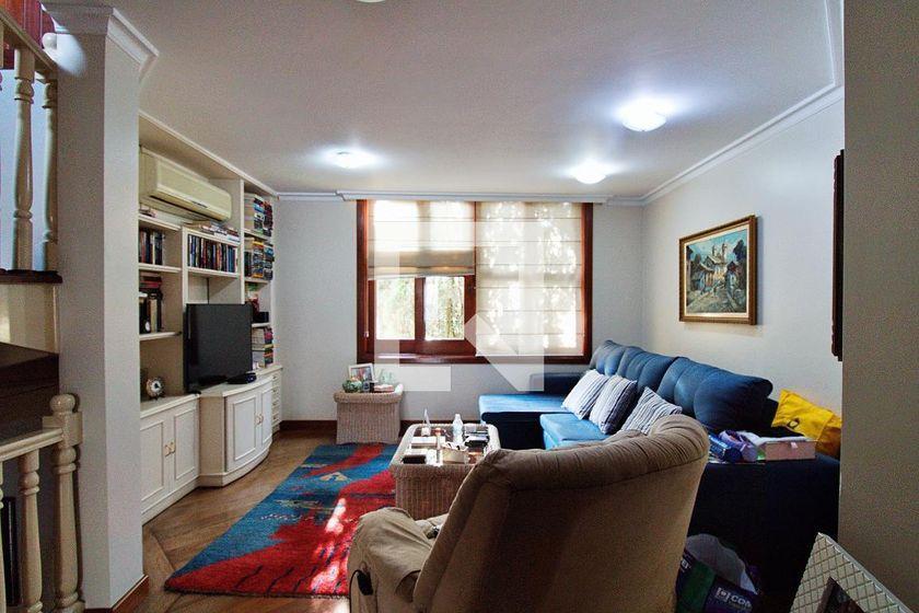 Casa à Venda – Portal do Morumbi, 4 Quartos, 700 m² – São Paulo