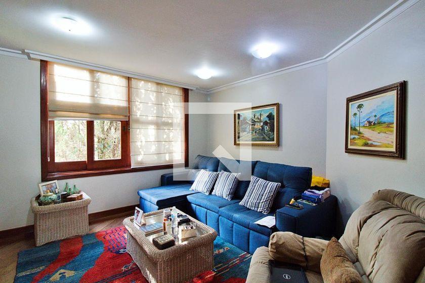 Casa à Venda – Portal do Morumbi, 4 Quartos, 700 m² – São Paulo