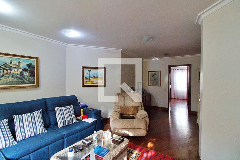 Casa à Venda – Portal do Morumbi, 4 Quartos, 700 m² – São Paulo