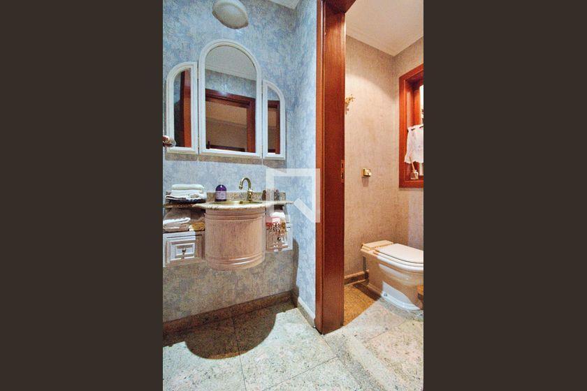 Casa à Venda – Portal do Morumbi, 4 Quartos, 700 m² – São Paulo