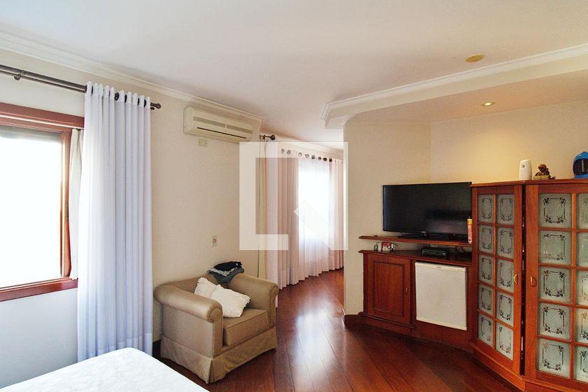 Casa à Venda – Portal do Morumbi, 4 Quartos, 700 m² – São Paulo