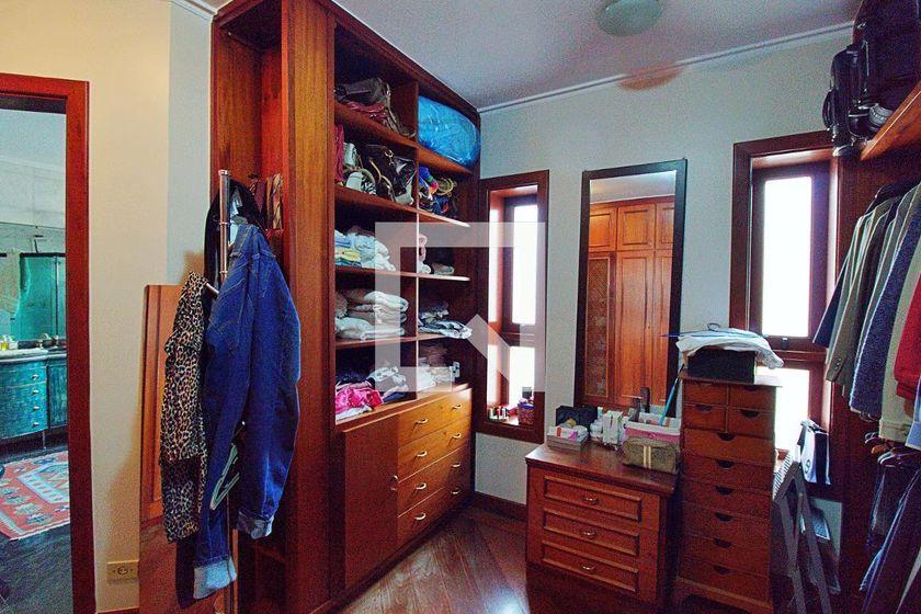 Casa à Venda – Portal do Morumbi, 4 Quartos, 700 m² – São Paulo