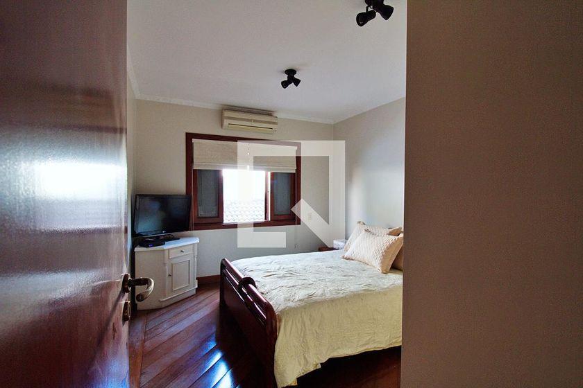 Casa à Venda – Portal do Morumbi, 4 Quartos, 700 m² – São Paulo