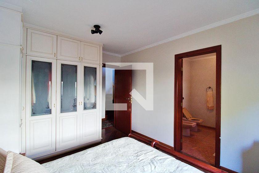 Casa à Venda – Portal do Morumbi, 4 Quartos, 700 m² – São Paulo