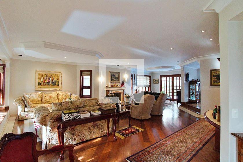 Casa à Venda – Portal do Morumbi, 4 Quartos, 700 m² – São Paulo