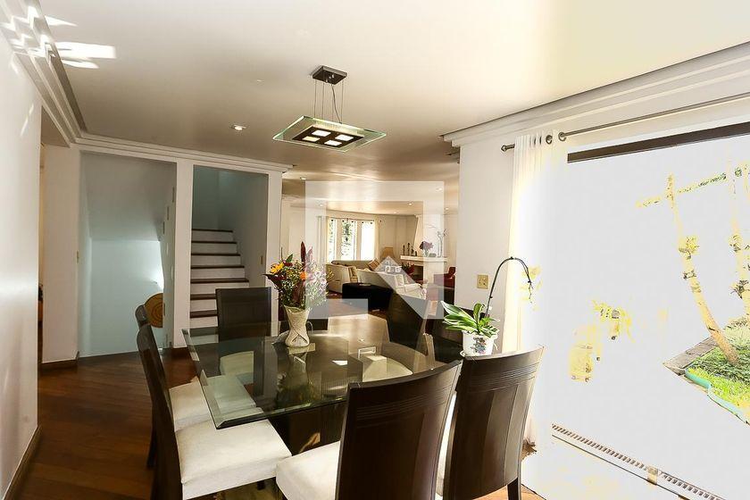 Casa à Venda – Real Parque, 4 Quartos, 580 m² – São Paulo