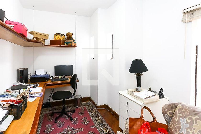 Casa à Venda – Real Parque, 4 Quartos, 580 m² – São Paulo