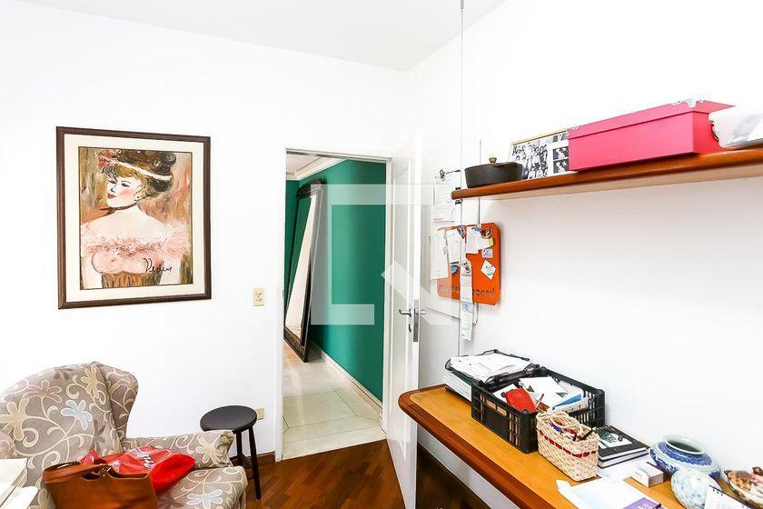 Casa à Venda – Real Parque, 4 Quartos, 580 m² – São Paulo