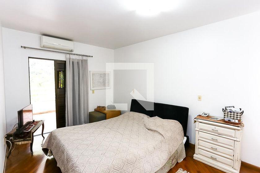 Casa à Venda – Real Parque, 4 Quartos, 580 m² – São Paulo