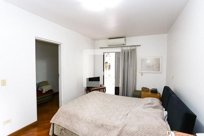 Casa à Venda – Real Parque, 4 Quartos, 580 m² – São Paulo