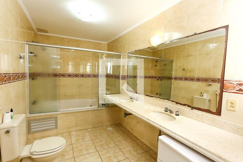 Casa à Venda – Real Parque, 4 Quartos, 580 m² – São Paulo
