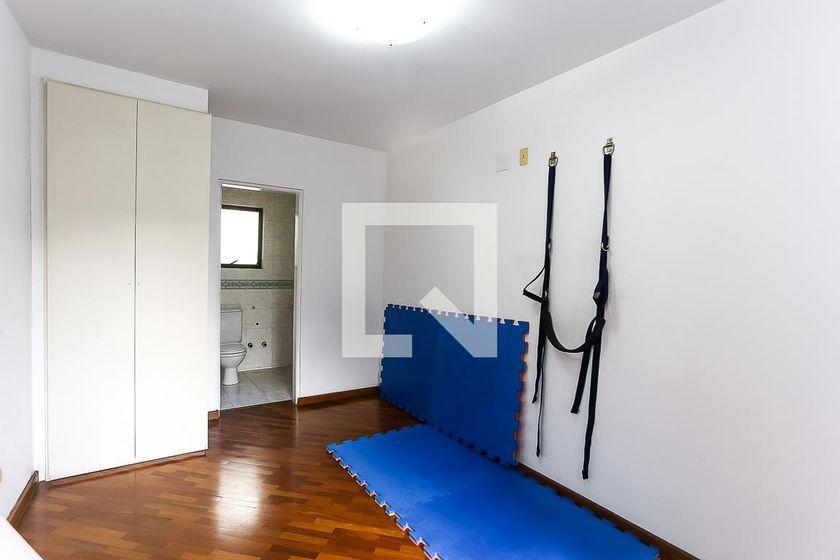 Casa à Venda – Real Parque, 4 Quartos, 580 m² – São Paulo