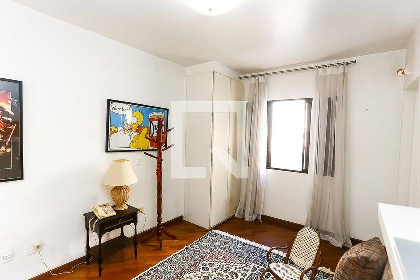 Casa à Venda – Real Parque, 4 Quartos, 580 m² – São Paulo