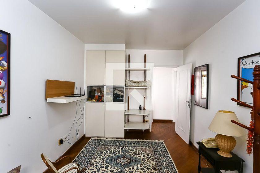 Casa à Venda – Real Parque, 4 Quartos, 580 m² – São Paulo