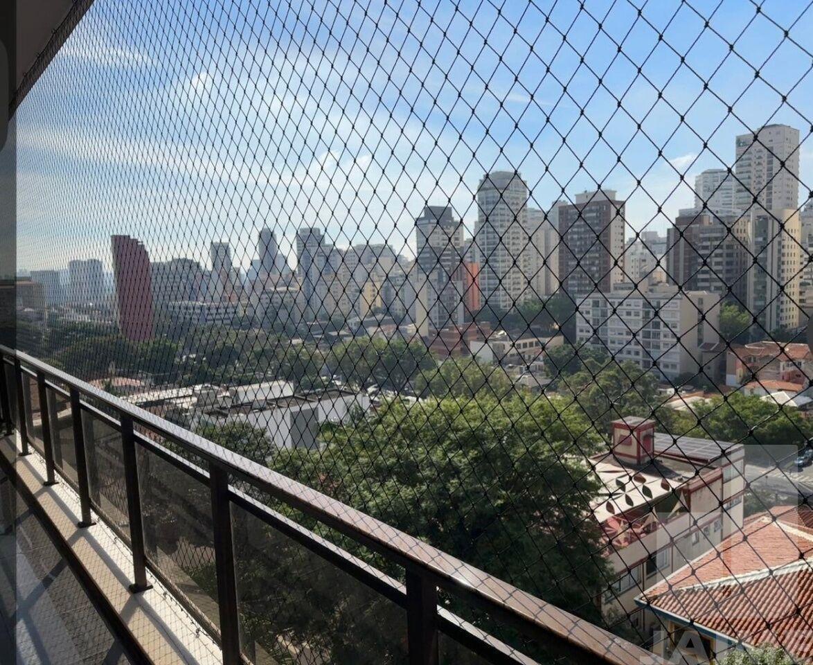 APARTAMENTO 4 DORMITORIOS SENDO 2 SUITES 3 BANHEIROS SALA 3 AMBIENTES 3 VAGAS.
