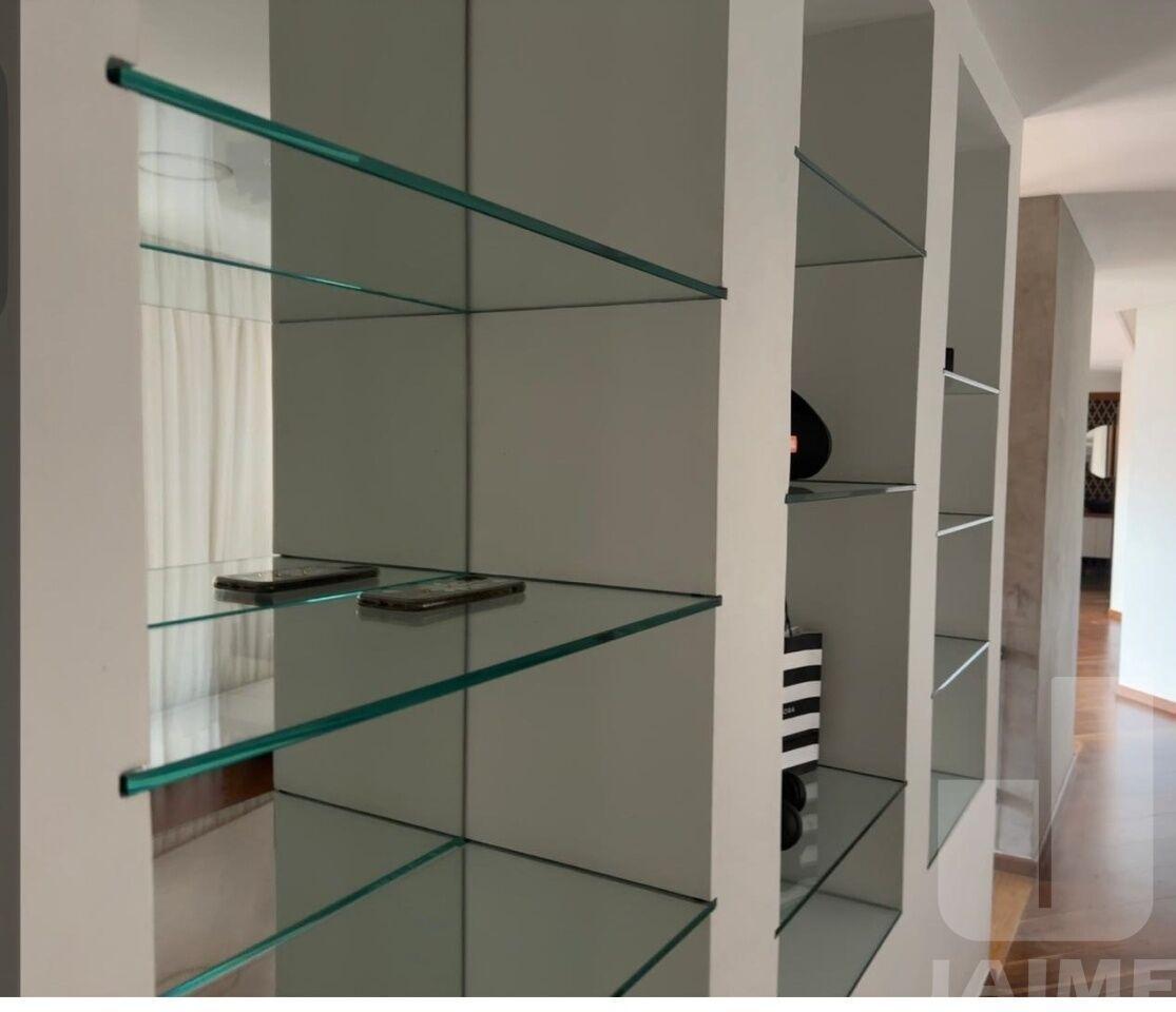 APARTAMENTO 4 DORMITORIOS SENDO 2 SUITES 3 BANHEIROS SALA 3 AMBIENTES 3 VAGAS.